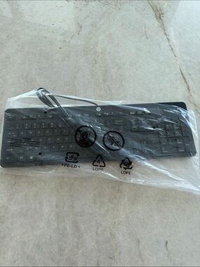 HP Black USB Wired Full-Size Keyboard with Numeric Keypad